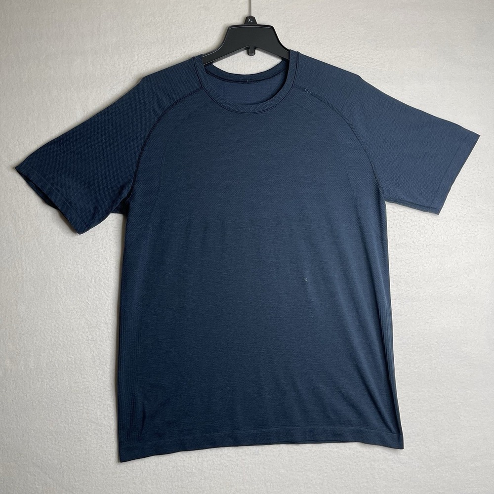 Lululemon Men's Blue Shirt Size XL Metal Vent Tech Live in Practice Gym Athletic